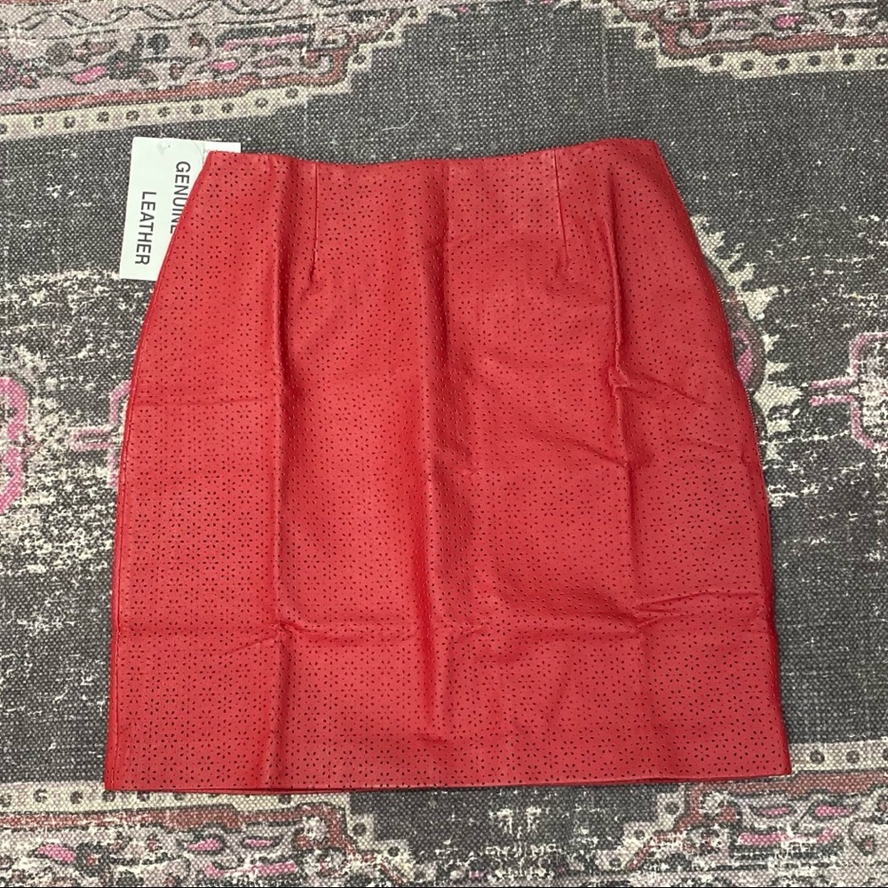NWT Bagatelle red laser cutout leather skirt 12 - Picture 9 of 9